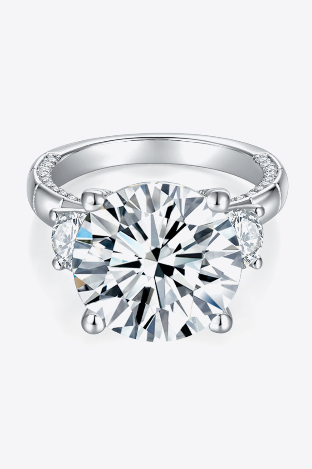 8.6 Carat Moissanite Ring – Platinum-Plated Elegance for a Dazzling Look